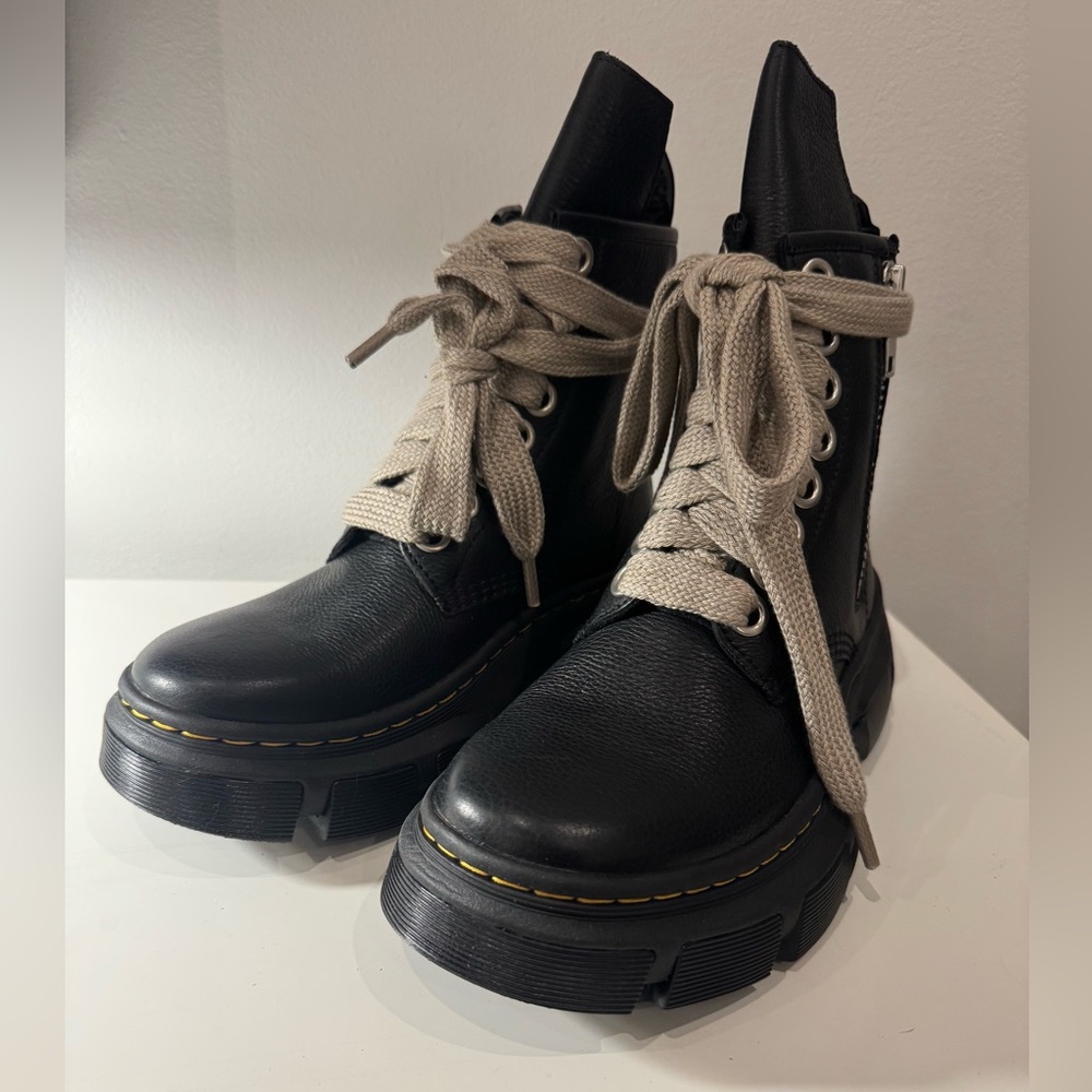 RICK OWENS DMXL LEATHER LACE UP BOOTS 1460 - Picture 9 of 12